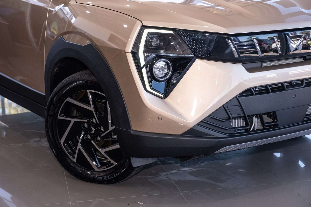 2025 Mahindra XUV3XO