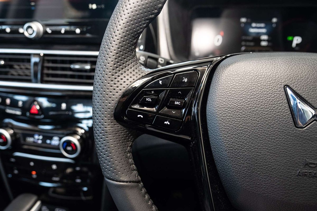 2025 Mahindra XUV3XO