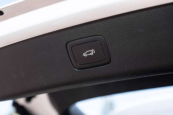 2022 MG HS Excite X SAS23