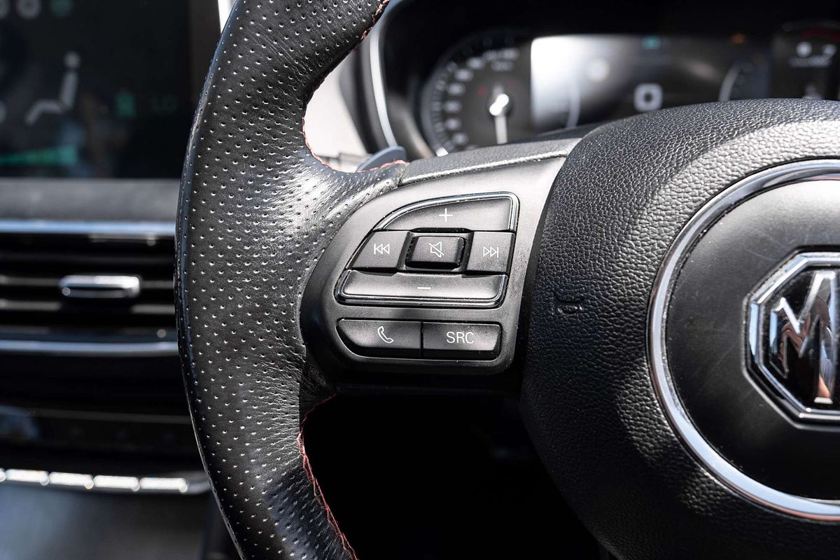 2022 MG HS Excite X SAS23