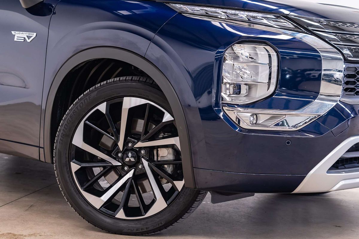 2023 Mitsubishi Outlander PHEV Exceed ZM
