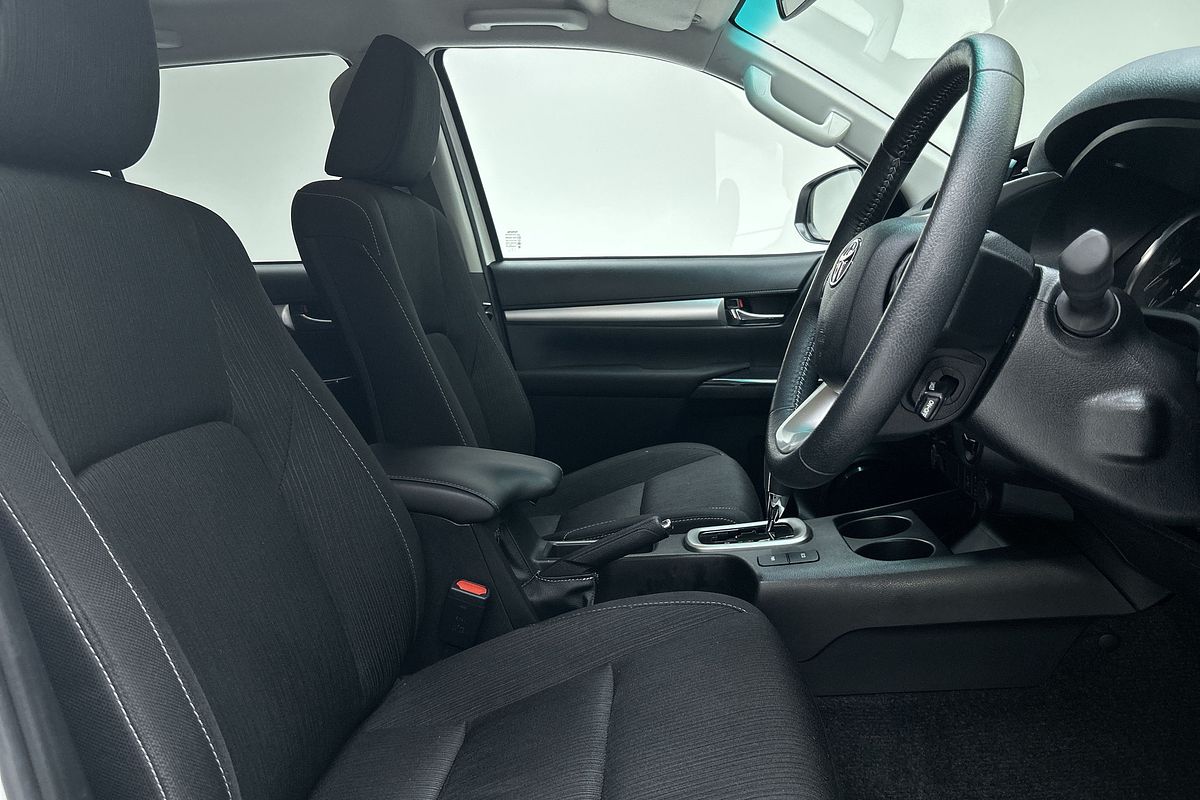 2023 Toyota Hilux SR5 GUN126R 4X4