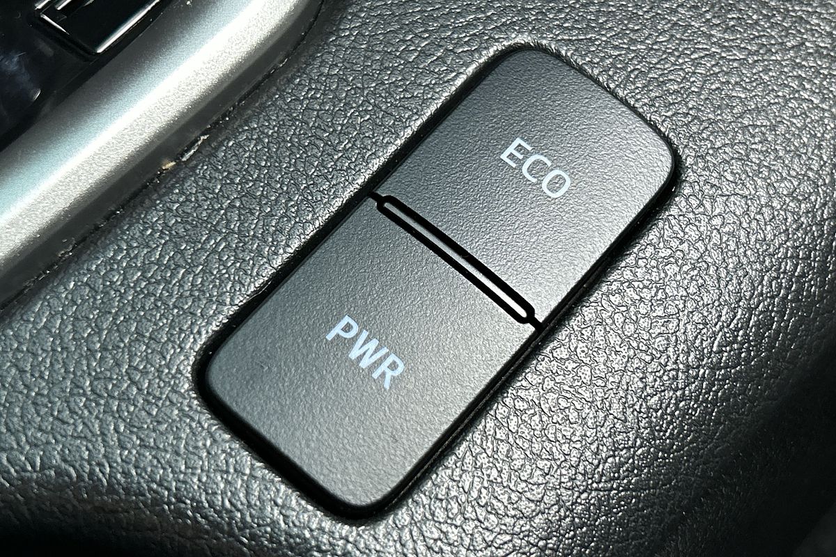 2023 Toyota Hilux SR5 GUN126R 4X4