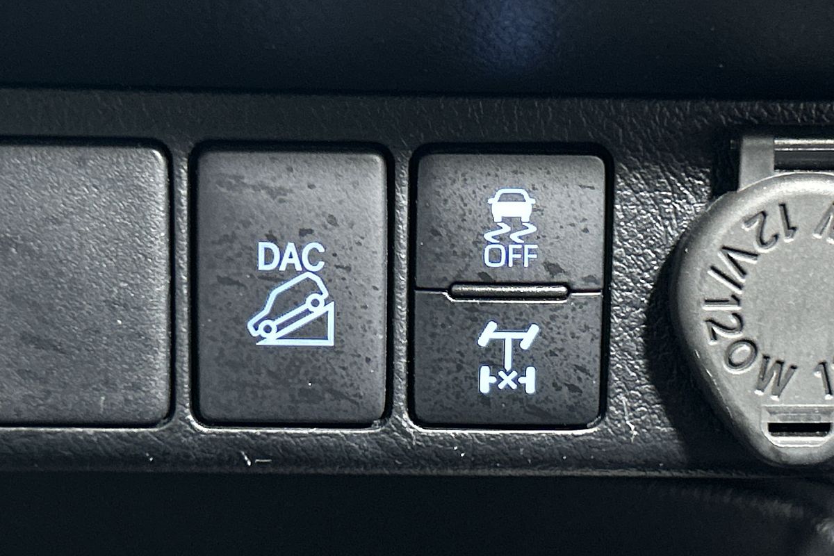 2023 Toyota Hilux SR5 GUN126R 4X4