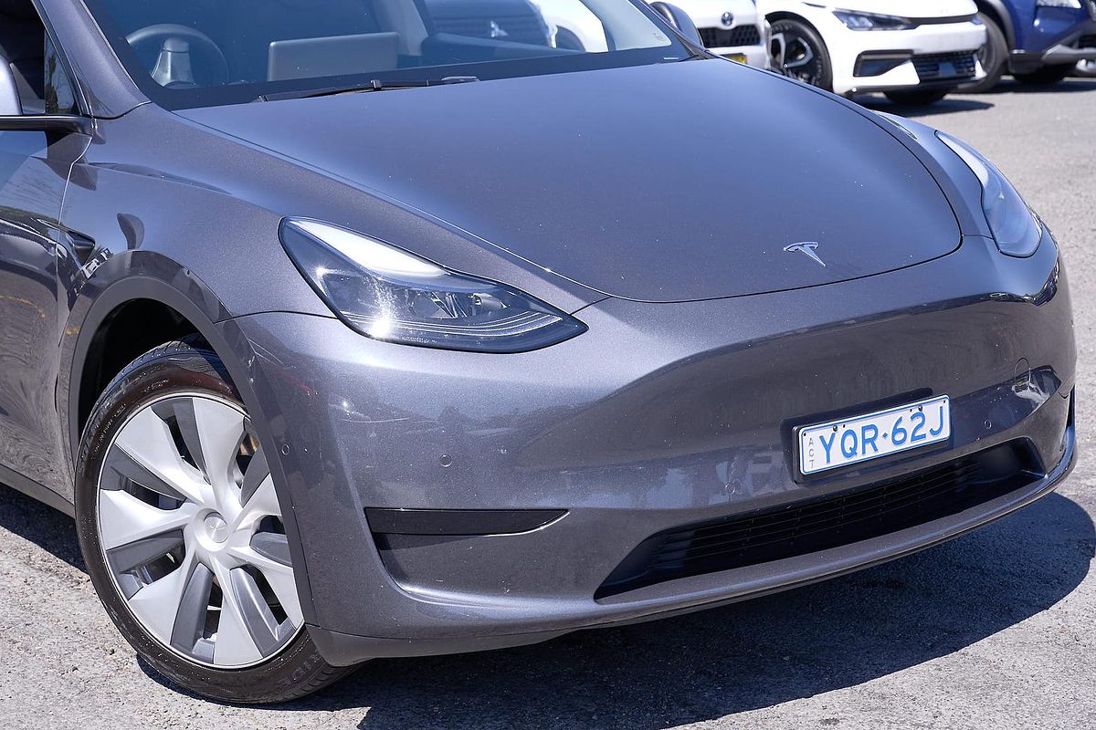 2023 Tesla Model Y Rear-Wheel Drive