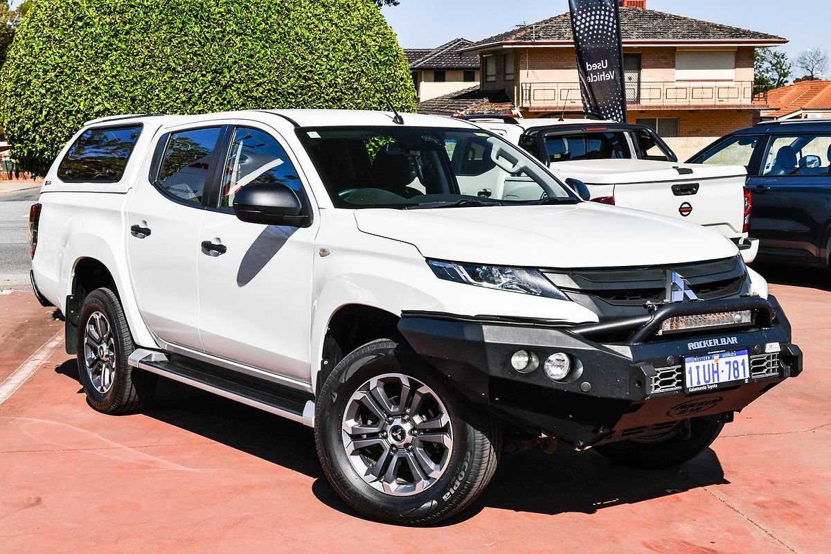 2021 Mitsubishi TRITON GLX+ (4x4) MR MY22 4X4