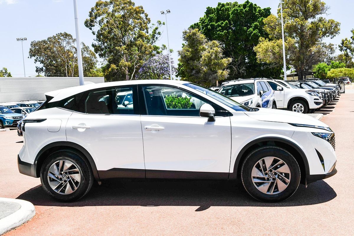 2025 Nissan QASHQAI ST J12