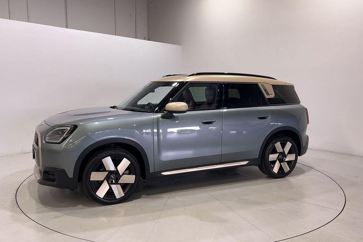 2025 MINI Countryman S Classic U25