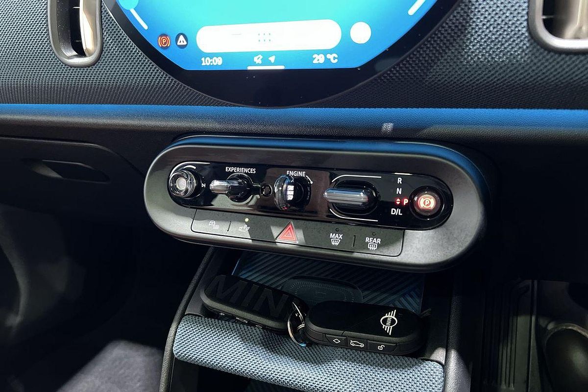 2025 MINI Countryman S Classic U25