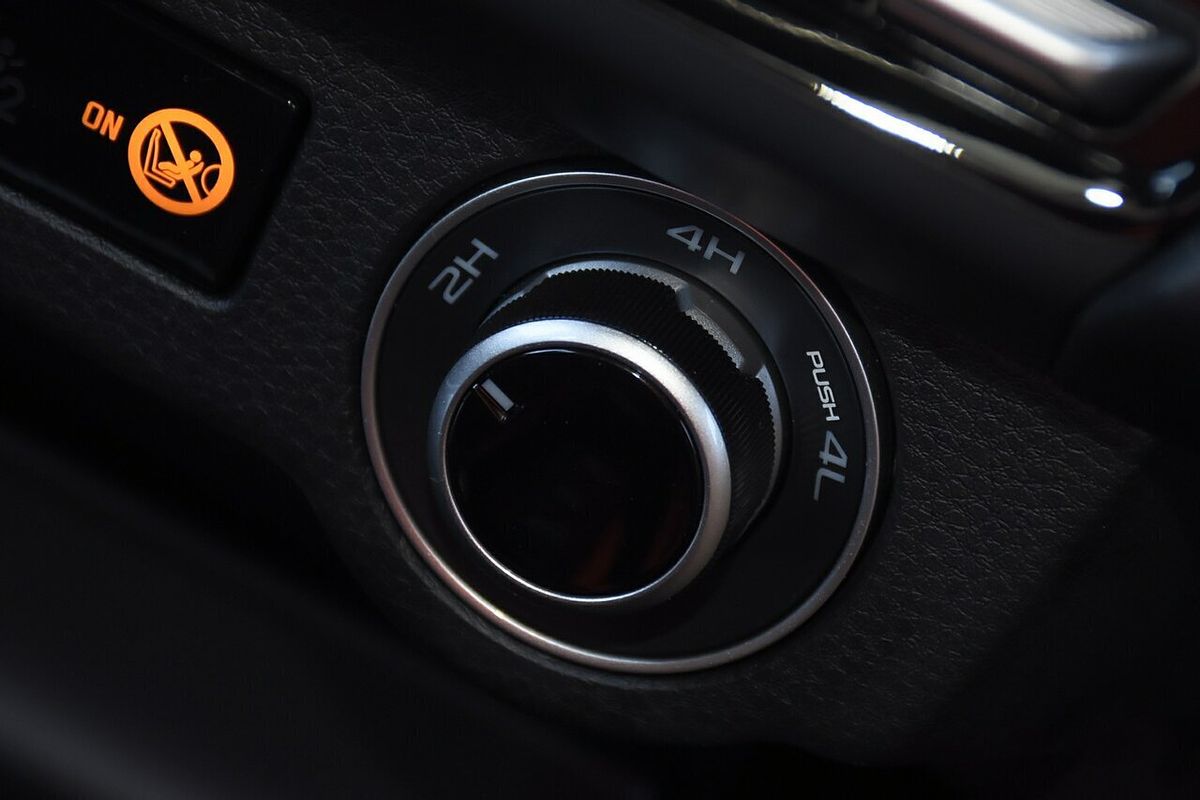 2025 Isuzu D-MAX X-TERRAIN 4X4