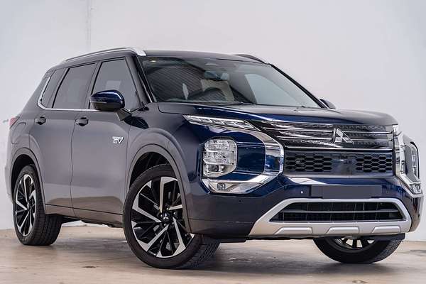 2023 Mitsubishi Outlander PHEV Exceed ZM