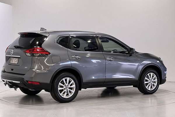 2017 Nissan X-TRAIL ST T32