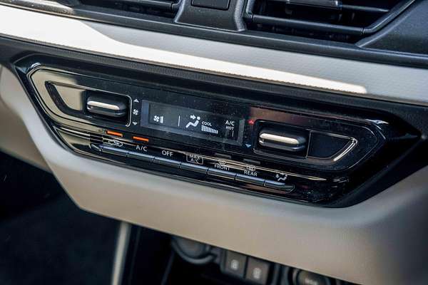 2024 Suzuki Swift Hybrid Plus UZ