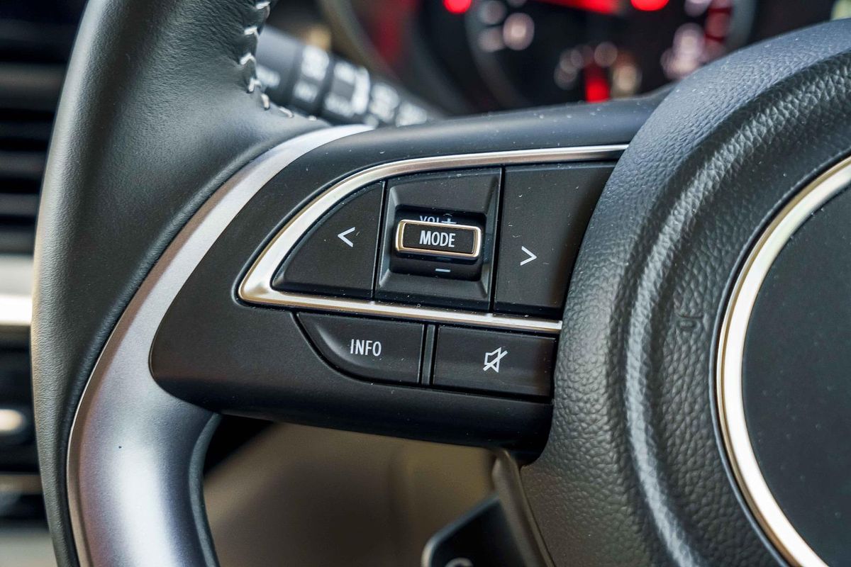 2024 Suzuki Swift Hybrid Plus UZ