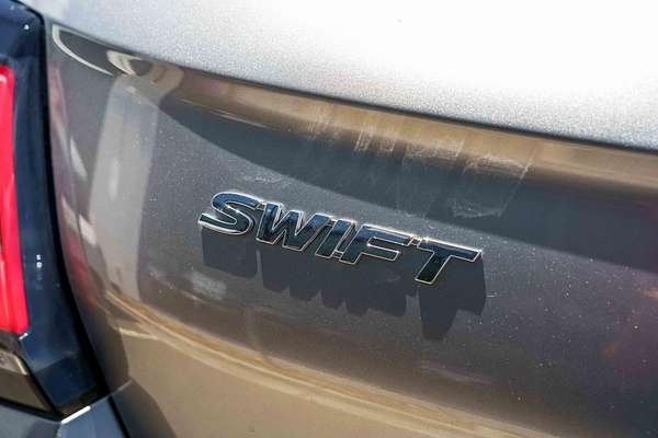 2024 Suzuki Swift Hybrid Plus UZ