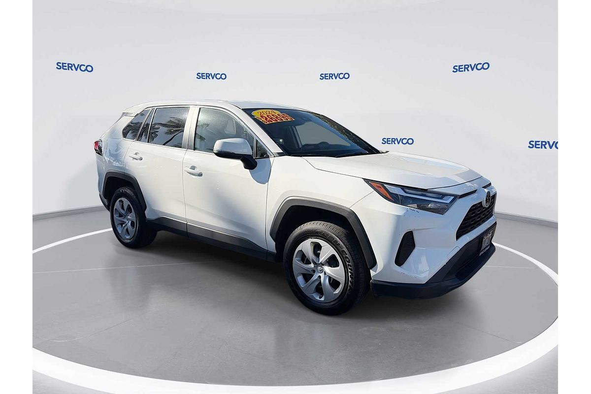 2024 Toyota RAV4 LE