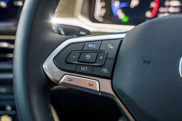 2024 Volkswagen T-Roc 140TSI R-Line D11