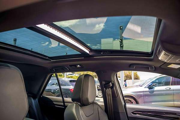 2024 Volkswagen T-Roc 140TSI R-Line D11