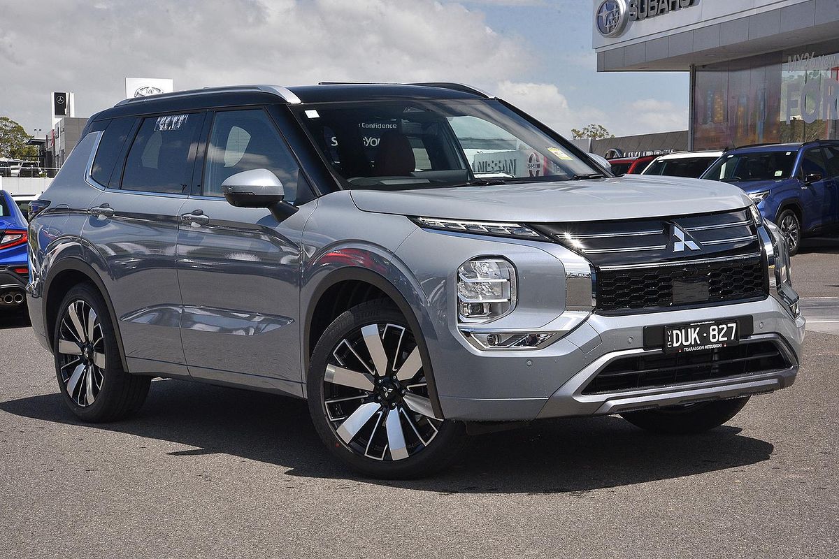 2025 Mitsubishi Outlander Exceed Tourer ZM