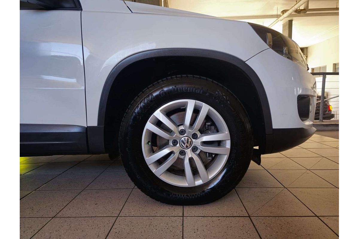 TIGUAN 5NC MY12 103 TDI 2.0L DT4 DIESEL TURBO F/INJ 7 SP AUTO DIRECT SHIFT 4D WAGON 