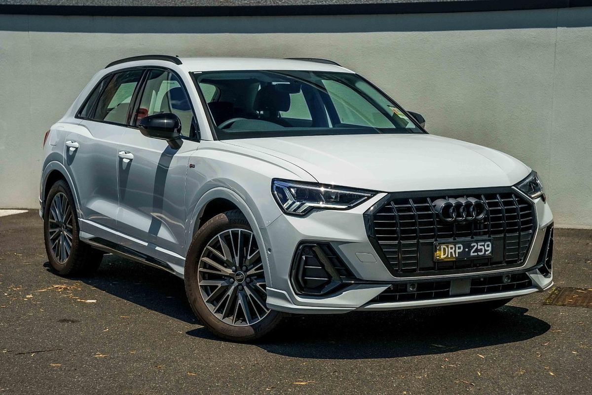 2025 Audi Q3 35 TFSI S line edition F3