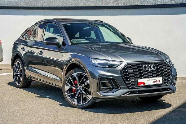 2023 Audi Q5 55 TFSI e S line FY