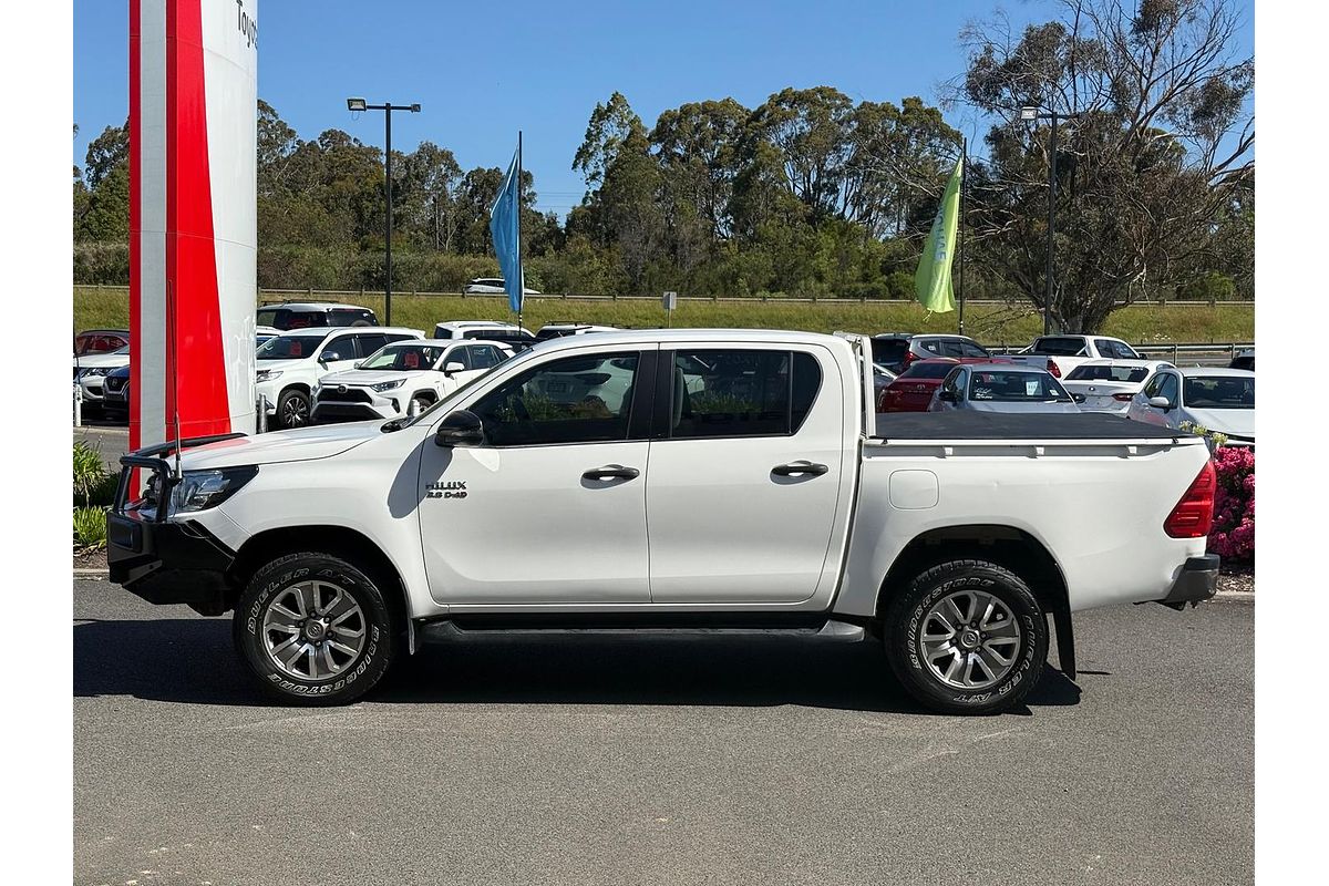 2017 Toyota Hilux SR GUN126R 4X4