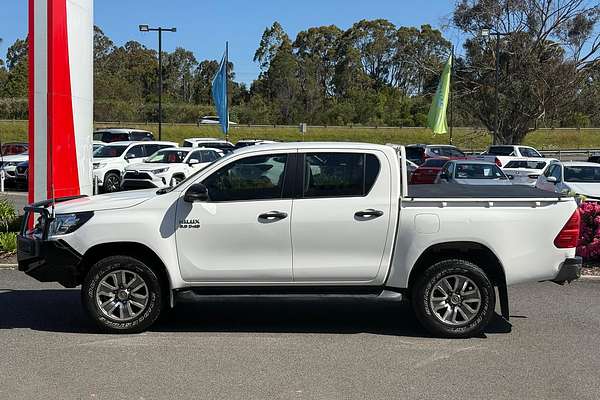 2017 Toyota Hilux SR GUN126R 4X4