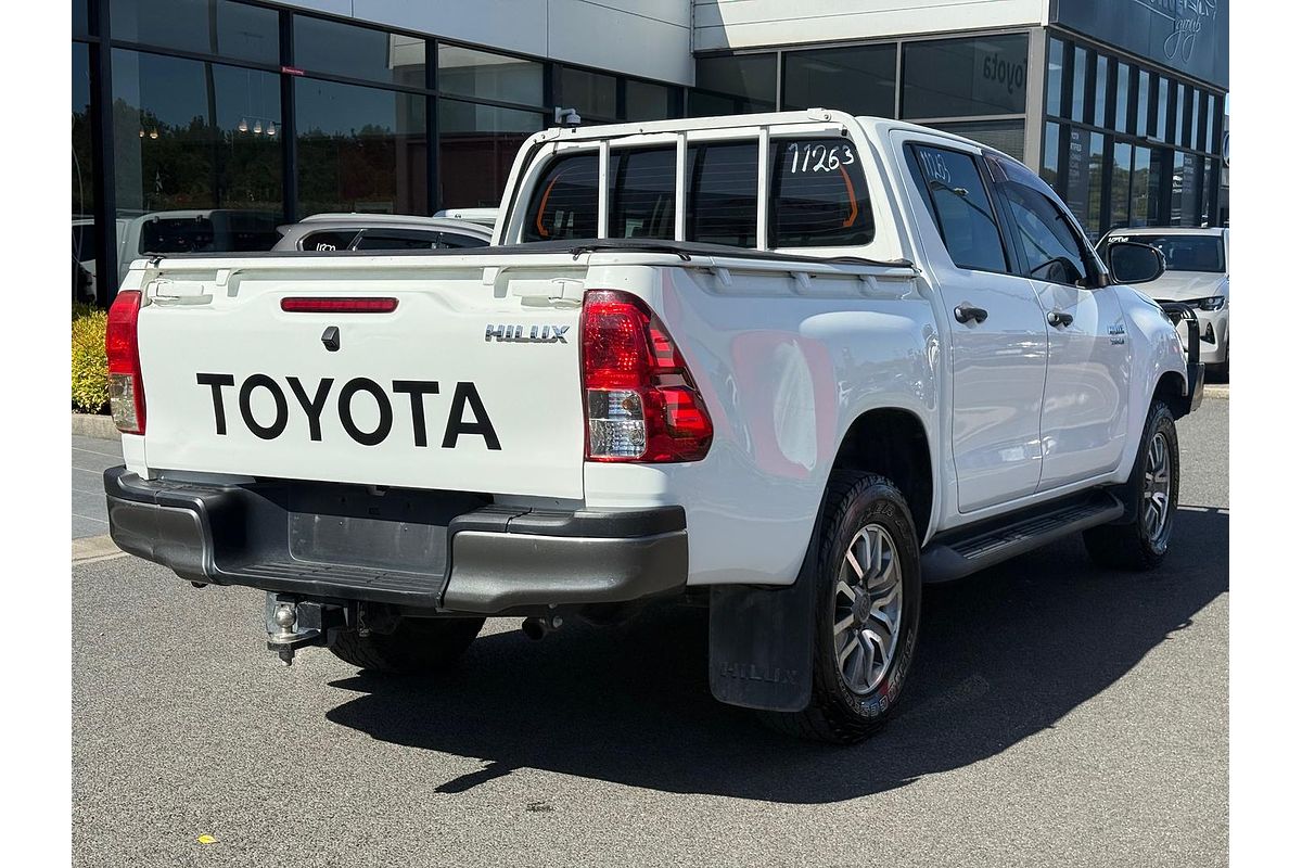 2017 Toyota Hilux SR GUN126R 4X4