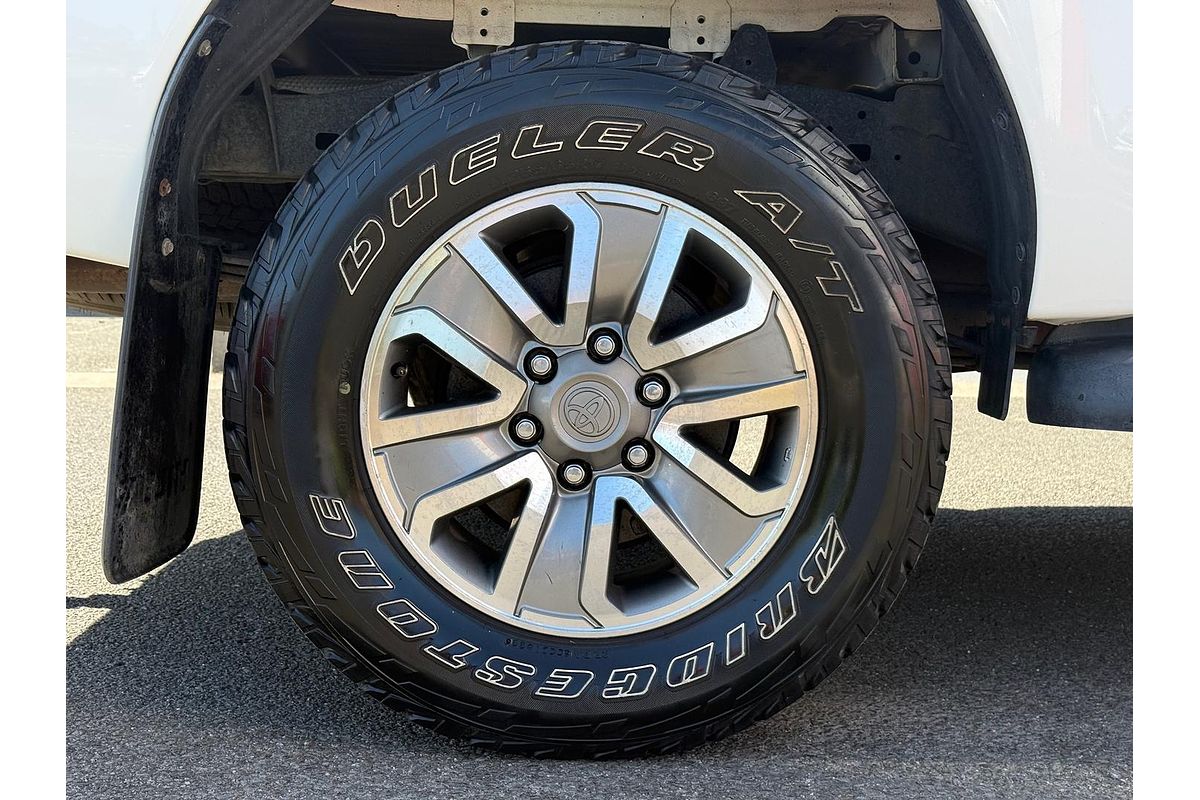 2017 Toyota Hilux SR GUN126R 4X4