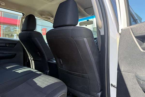 2017 Toyota Hilux SR GUN126R 4X4