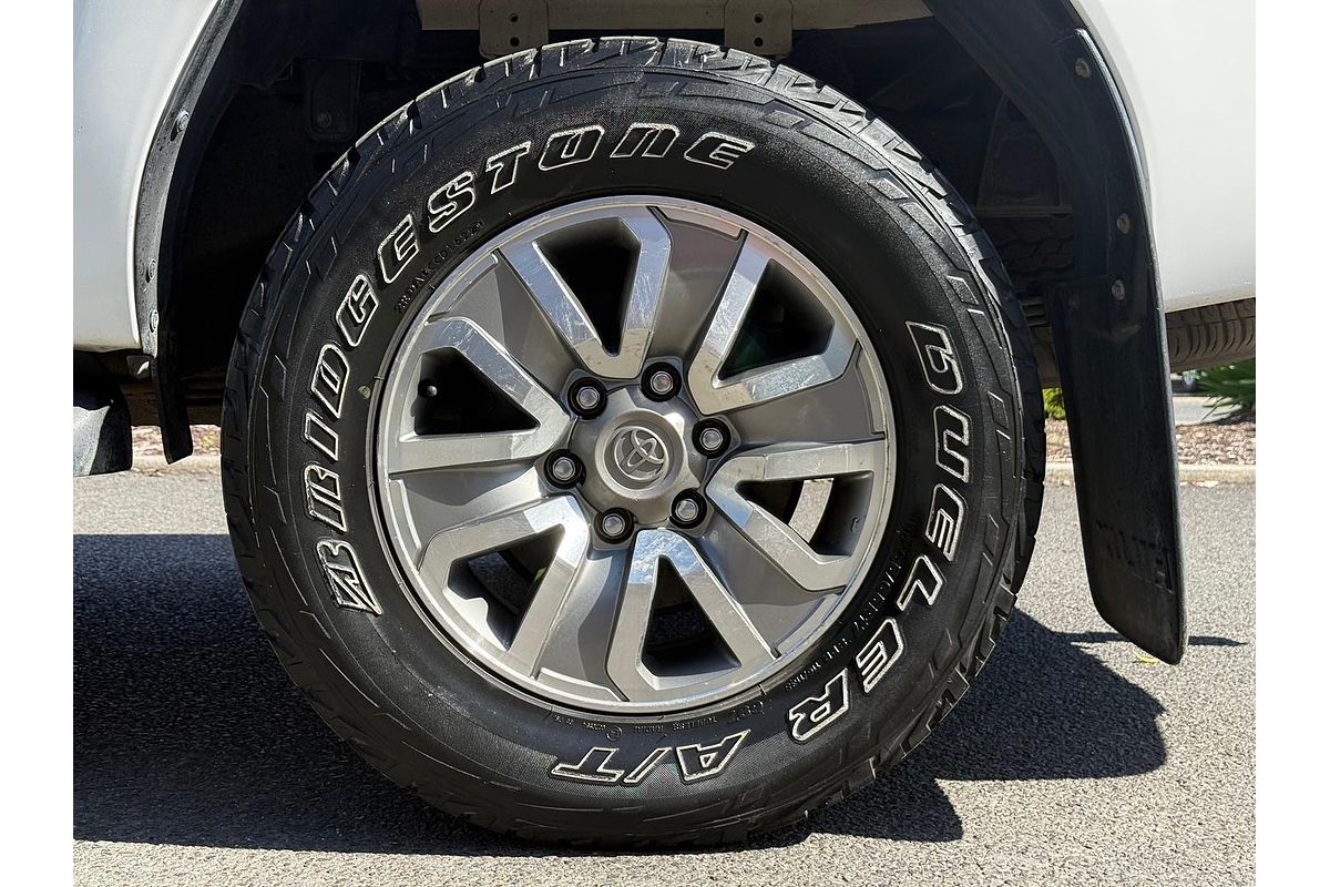 2017 Toyota Hilux SR GUN126R 4X4