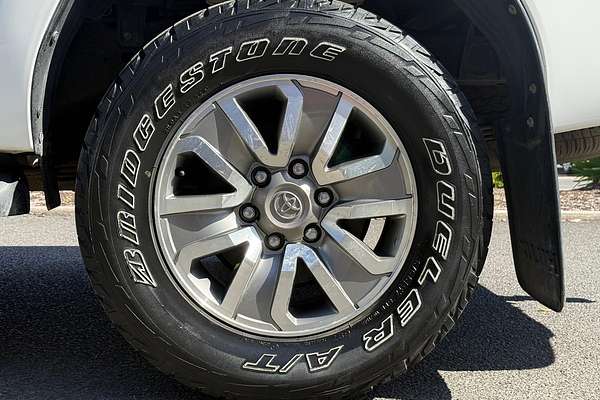 2017 Toyota Hilux SR GUN126R 4X4