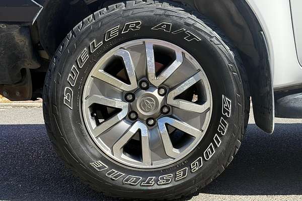 2017 Toyota Hilux SR GUN126R 4X4