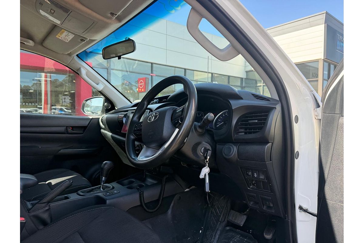 2017 Toyota Hilux SR GUN126R 4X4