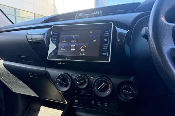 2017 Toyota Hilux SR GUN126R 4X4