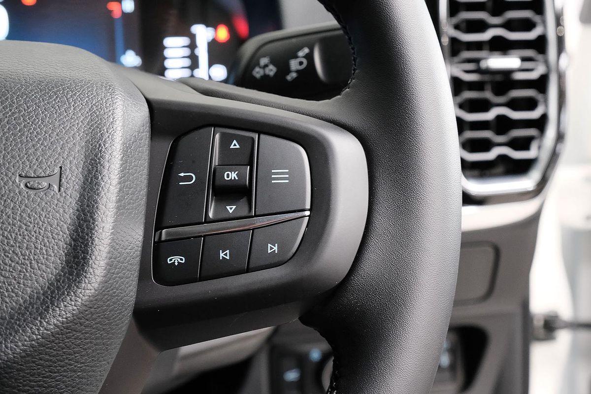 2025 Ford Everest Trend 2.0L