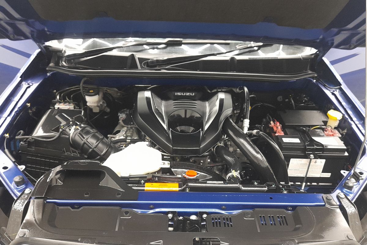 2022 Isuzu MU-X LS-T