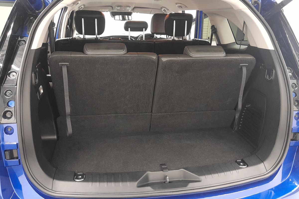 2022 Isuzu MU-X LS-T