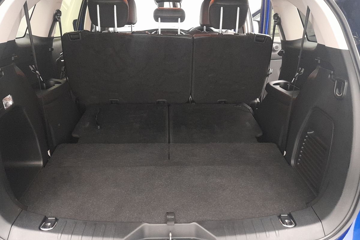 2022 Isuzu MU-X LS-T