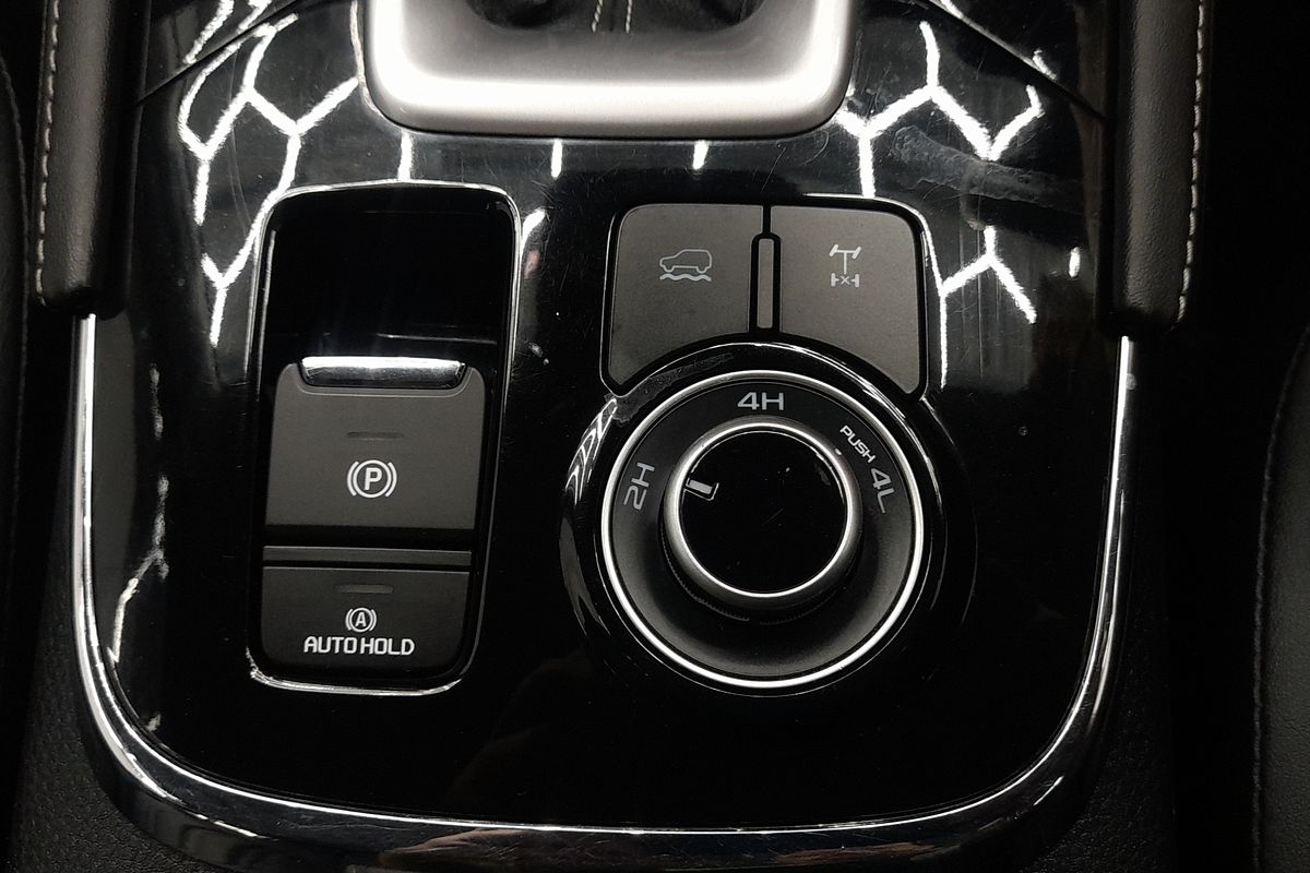 2022 Isuzu MU-X LS-T