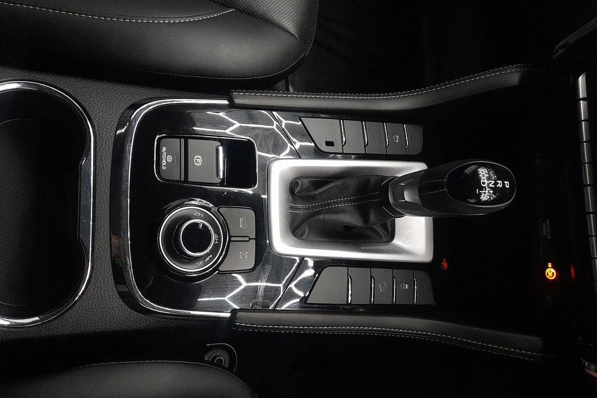 2022 Isuzu MU-X LS-T