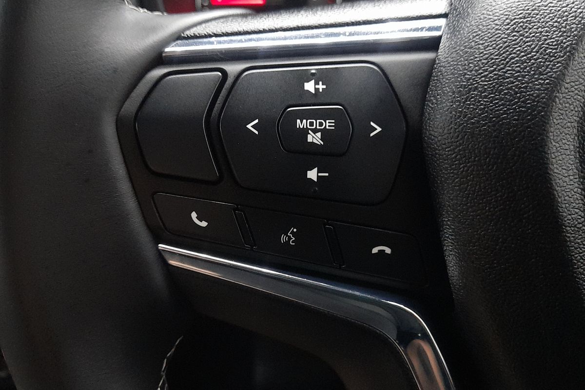 2022 Isuzu MU-X LS-T