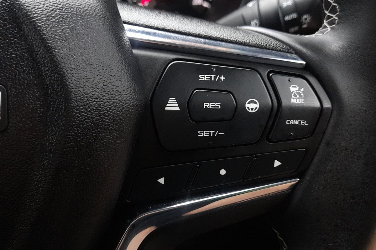 2022 Isuzu MU-X LS-T