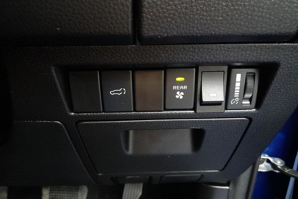 2022 Isuzu MU-X LS-T