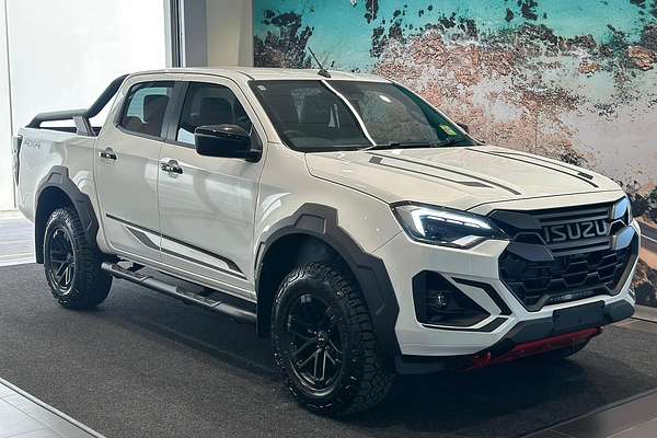 2025 Isuzu D-MAX BLADE 4X4