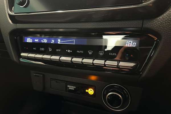 2025 Isuzu D-MAX BLADE 4X4