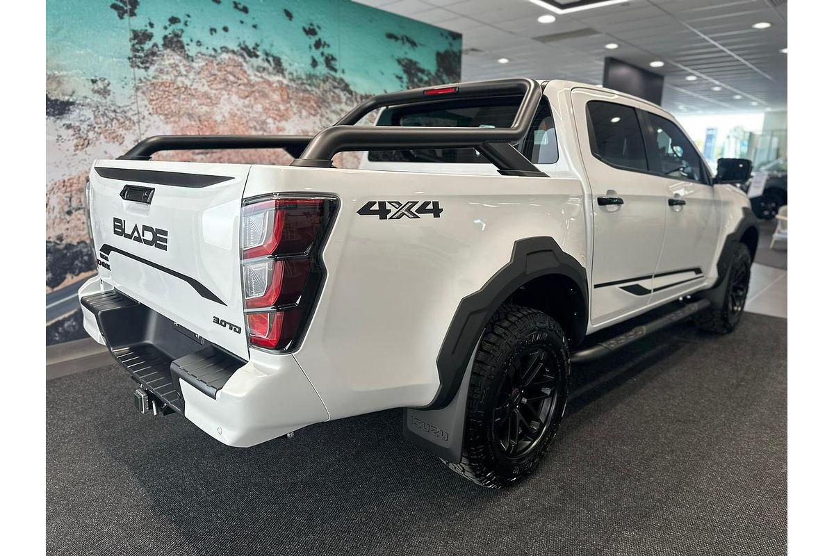 2025 Isuzu D-MAX BLADE 4X4