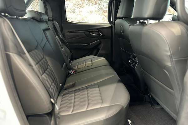 2025 Isuzu D-MAX BLADE 4X4