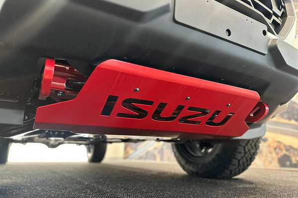 2025 Isuzu D-MAX BLADE 4X4